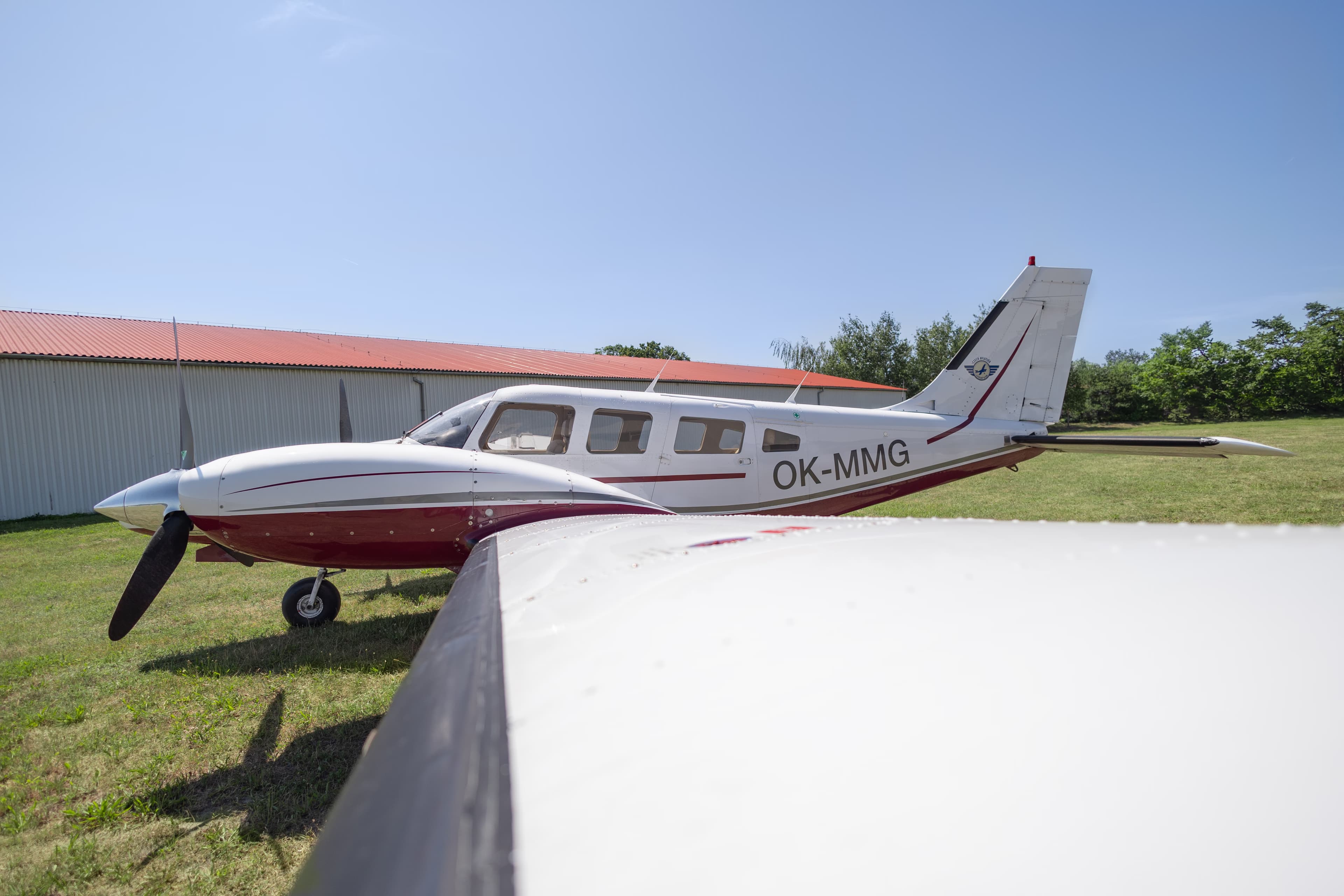 Piper Seneca III OK-MMG